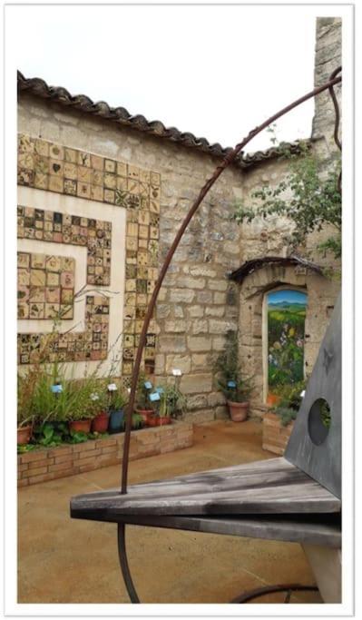 Charming Small House Close To Uzes Foissac  Exterior photo